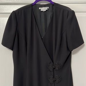 Maggie London Short-Sleeved V-Neck Black Column Partial Wrap Dress